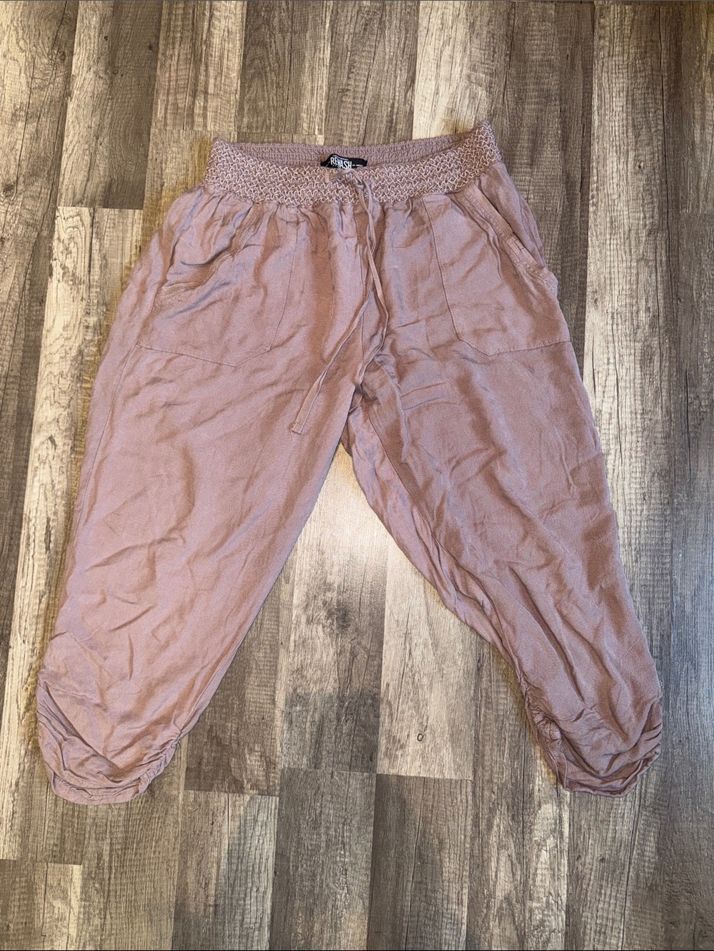 Rewash Mauve Smocked Waist Cropped Joggers - L